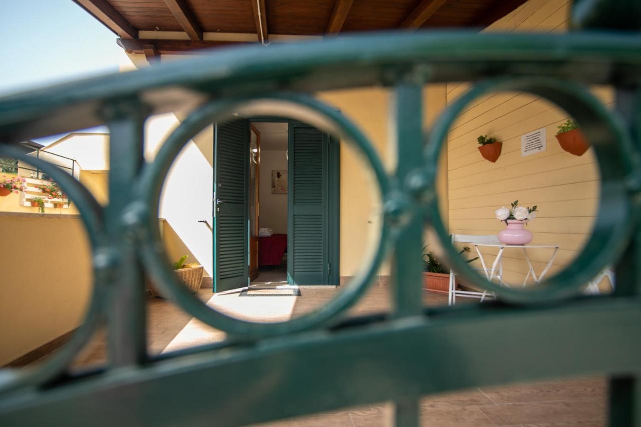 Royal Rooms Terracina Exteriör bild