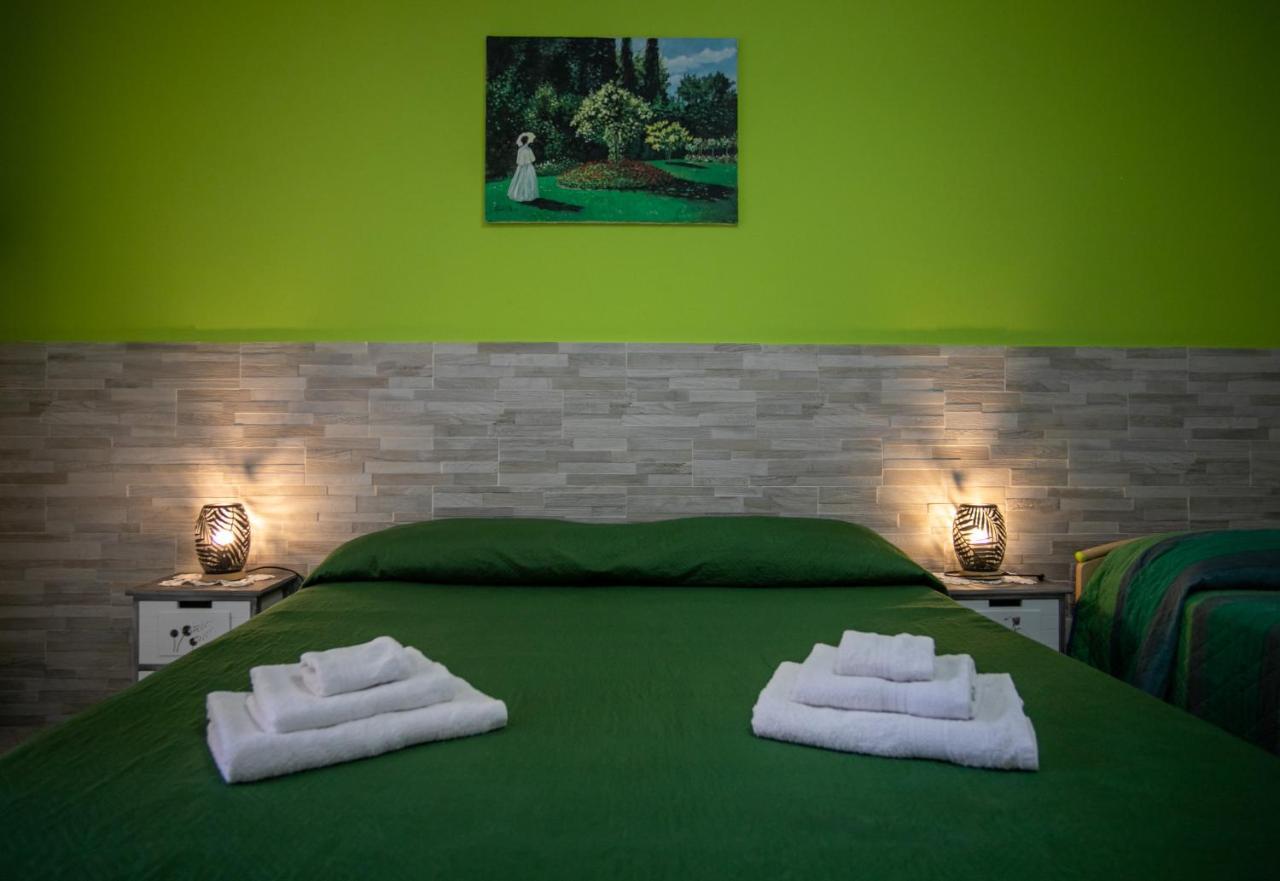 Royal Rooms Terracina Exteriör bild